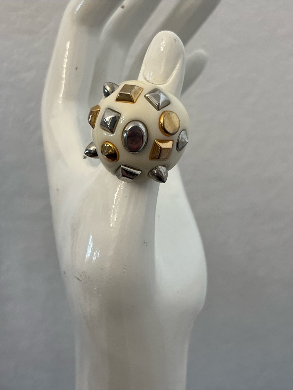 BCBGMAXAZRIA Runway Spike
Bubble Ring Vintage collectible for fans of Y2K